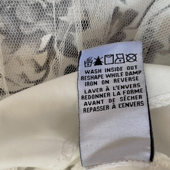 Le Chateau _ Black and White Party Dress SIZE 9 - Picture 12 of 15